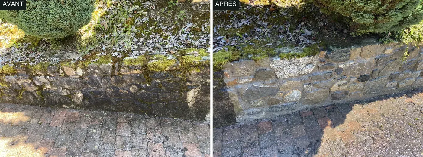 Nettoyage d’un muret en pierre couvert de mousse en Haute-Savoie, photo avant et après